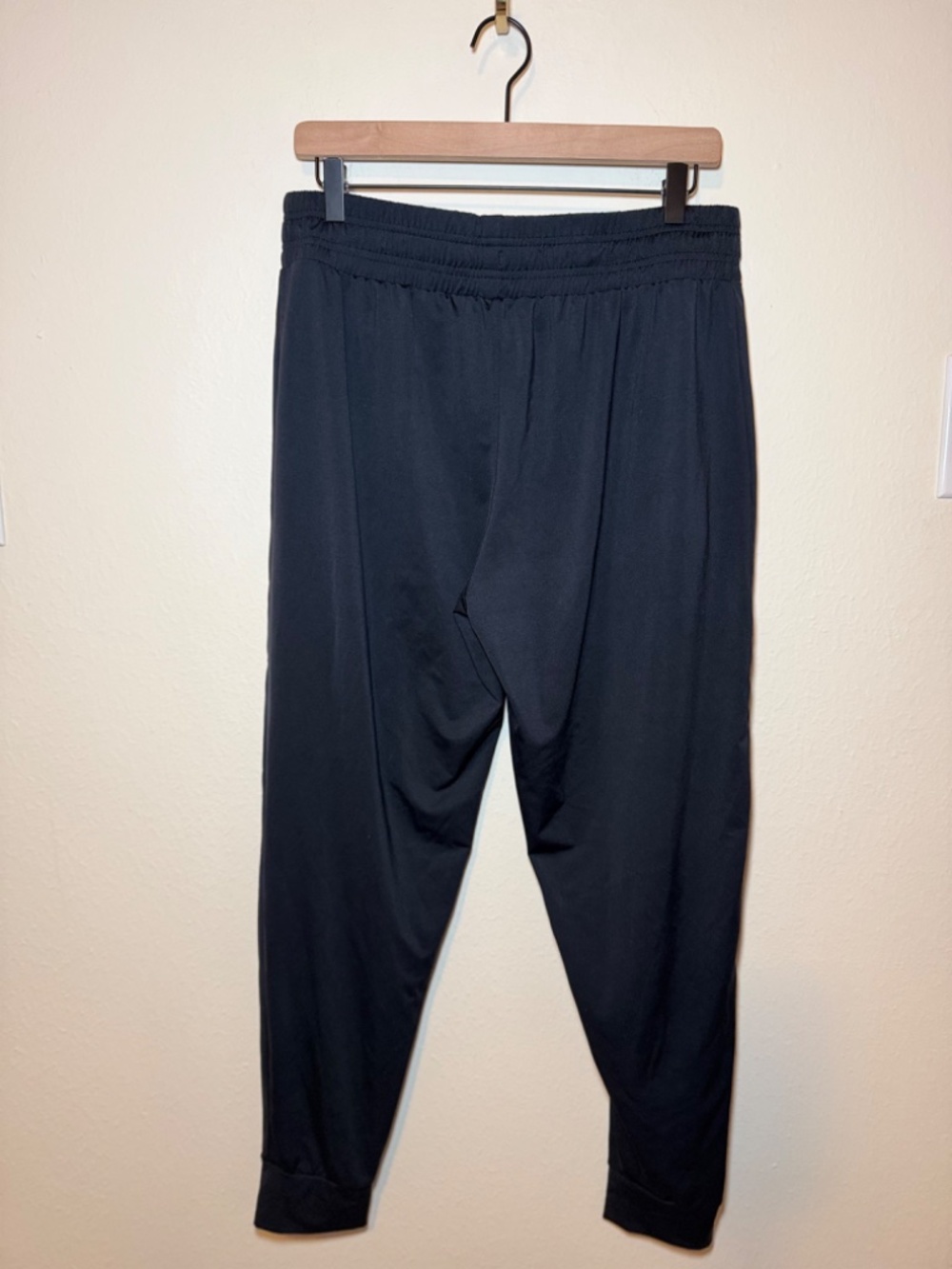Under Armour Women's Black Performance Jogger Pants Size Large Athleisure - Picture 6 of 7